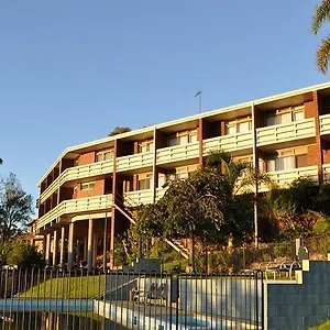 hillcrest-motor-inn.hotelsbyronbayaustralia.com/